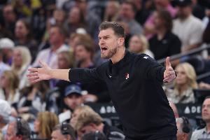 斯普利特:整体上我们的执行力不错 希望球员不会为了末节留体力 斯普利特:整体上我们的执行力不错 希望球员不会为了末节留体力