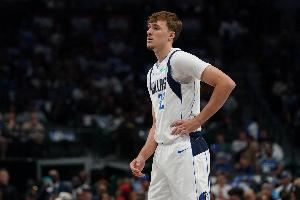 媒体人:杜克球员很可能在NBA一个月输的球 比高中大学加起来都多 媒体人:杜克球员很可能在NBA一个月输的球 比高中大学加起来都多